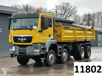 Camion tri-benne MAN