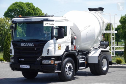 Kamion beton frézovací stroj / míchačka Scania