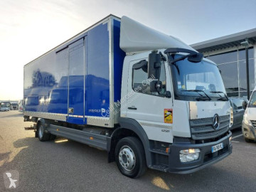 Lastbil transportbil Mercedes