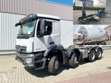 Camion scarrabile Mercedes nuovo