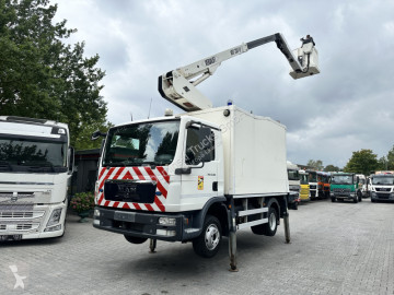 Vrachtwagen bakwagen MAN