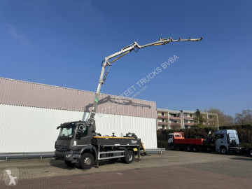 Kamion beton čerpadlo na beton Mercedes