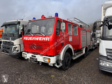 Camión bomberos Mercedes