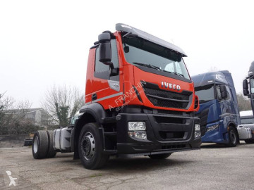 Камион шаси Iveco