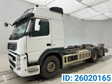 Камион шаси Volvo