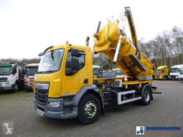Камион DAF LF 220 4x2 RHD Whale vacuum tank