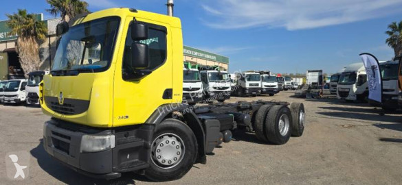 Camión chasis Renault