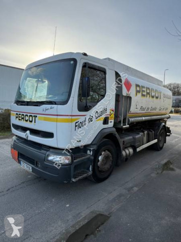 شاحنة صهريج Renault