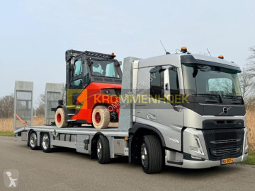 Камион автовоз Volvo