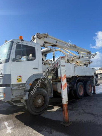 Kamion beton čerpadlo na beton Mercedes