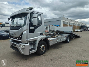 Камион Iveco
