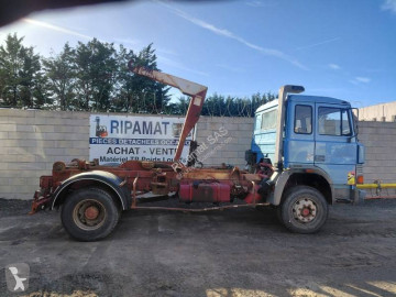 Камион мултилифт с кука Iveco