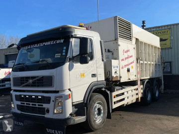 Камион каналопочистваща машина Volvo