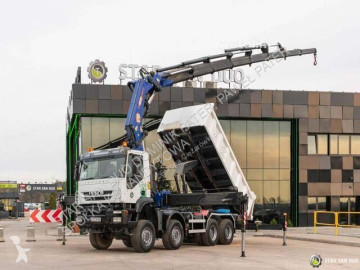 Камион самосвал Iveco