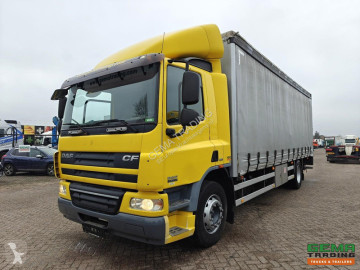 Камион DAF CF65 220 4x2 Day Cab Euro5 - 19T - Curtainside/Enclosed box 7.6m + tail lift 2000kg
