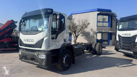 Camión chasis Iveco nuevo