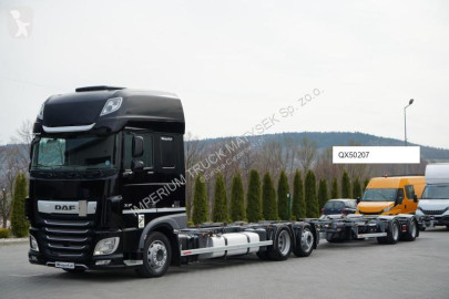 Камион контейнеровоз DAF
