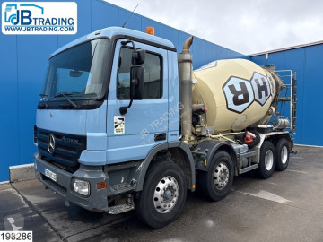 Kamion beton frézovací stroj / míchačka Mercedes
