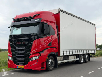 Camion rideaux coulissants (plsc) Iveco
