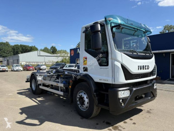 Камион мултилифт с кука Iveco