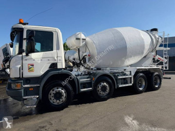 Kamion beton frézovací stroj / míchačka Scania