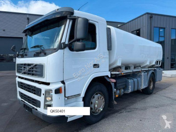 Lastbil citerne Volvo