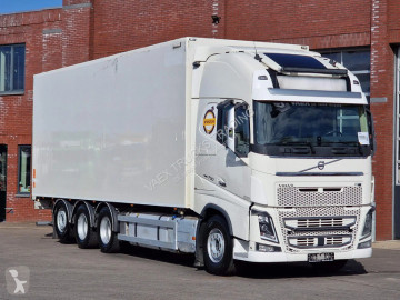 Камион хладилно мултитемпературен режим Volvo