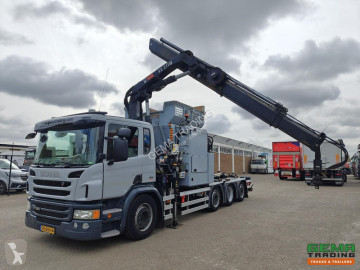 Camión Scania P 320 8x2/6 Day Cab Euro6A - HIAB XS211W-3 + Remote Control - Translift 16T - 209,671 km