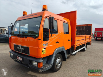 Камион MAN 12.224 LC 4x2 Double Cab (7-seater) Euro 0 - 5.65m Loading Platform + Hydraulic Ramp - 134,231km Original
