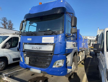 Camion plateau standard DAF