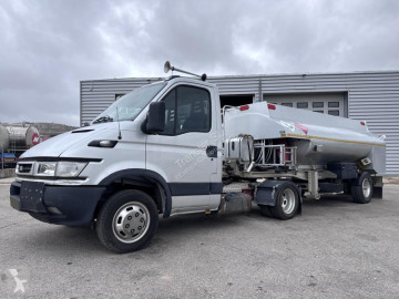 Автокомпозиция цистерна петролни продукти Iveco