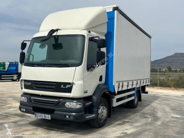 Camión tautliner (lonas correderas) DAF