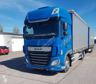 Камион подвижни завеси DAF