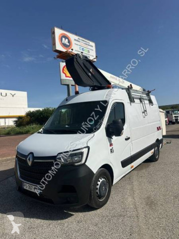 Camión plataforma elevadora articulada Renault