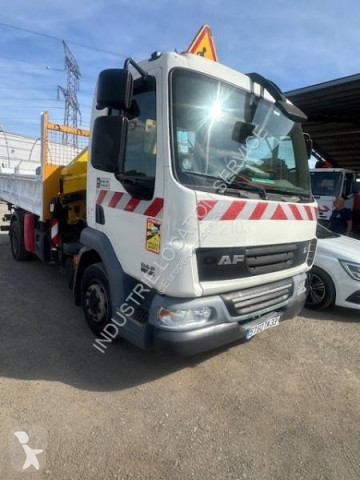Camion tri-benne DAF