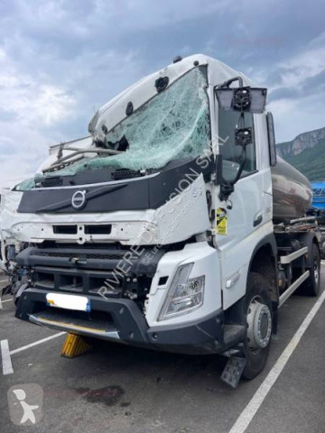 Camion citerne alimentaire Volvo