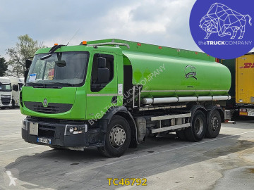 Камион цистерна Renault