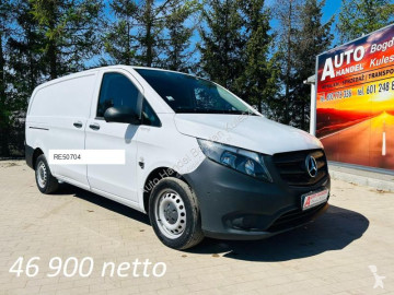 Furgon dostawczy Mercedes