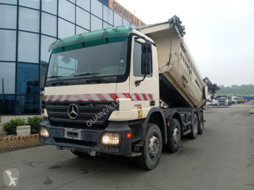 Camion benne TP Mercedes
