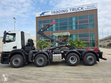 Камион Iveco Stralis X-Way