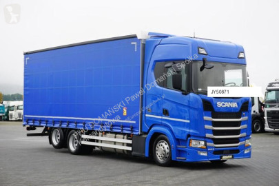 Камион подвижни завеси Scania