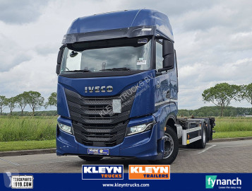 Камион BDF Iveco