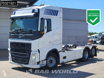 Camión chasis Volvo