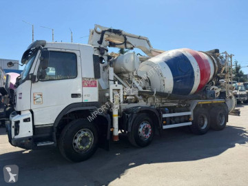 Ciężarówka beton pompogruszka Volvo