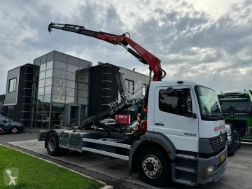 Camion gru Mercedes
