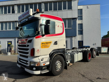 Ciężarówka podwozie Scania