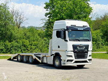 Camión MAN TGX 35.580 * ABSCHLEPPWAGEN 9,00m * 8x4 * TOP