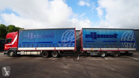 Камион подвижни завеси Scania