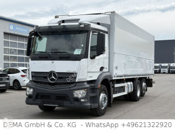 Камион платформа камион за превоз на бира Mercedes
