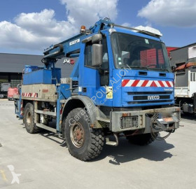 Камион вишка Iveco